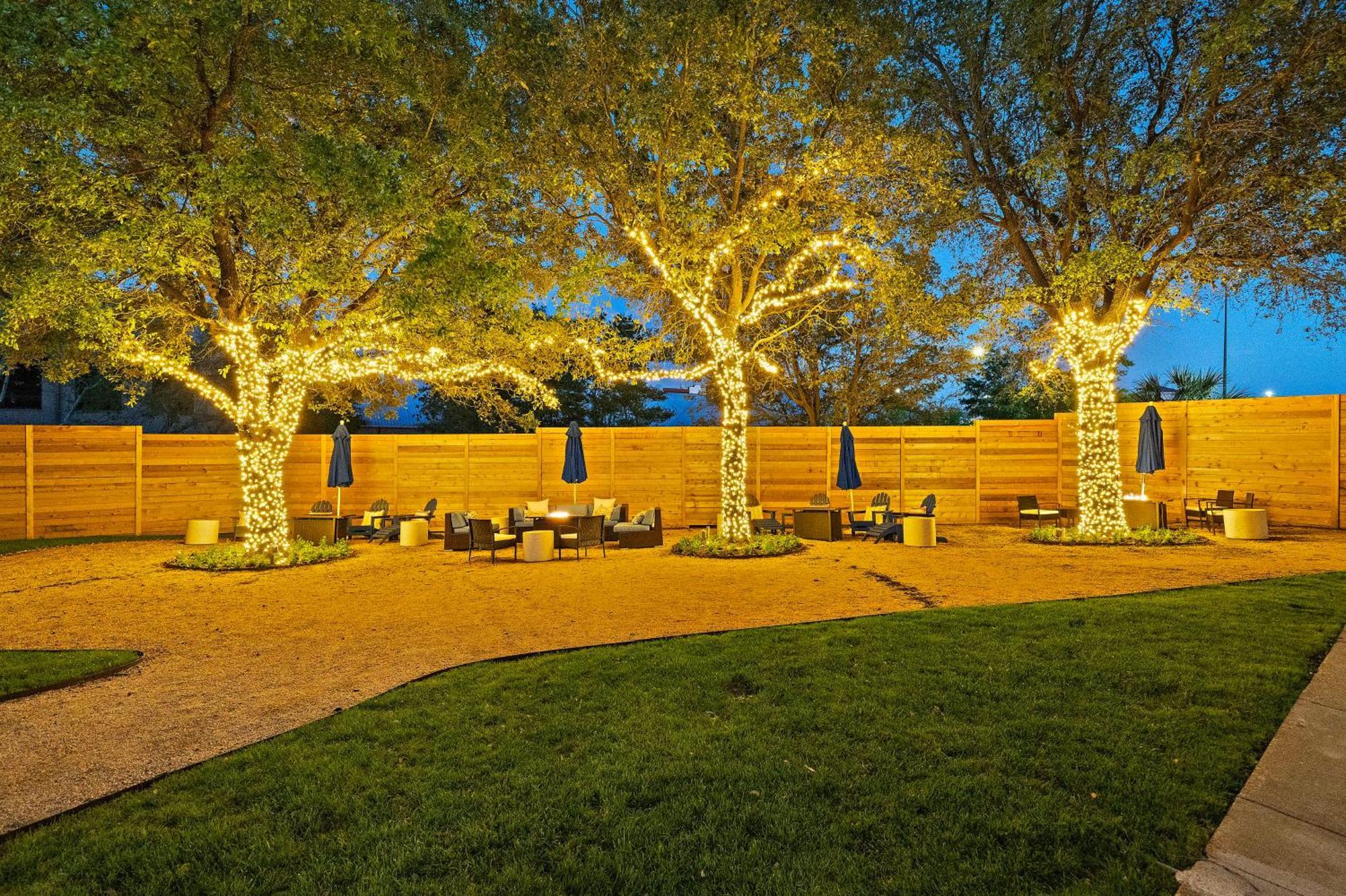Hotel Hilton College Station & Conference Center Exteriér fotografie